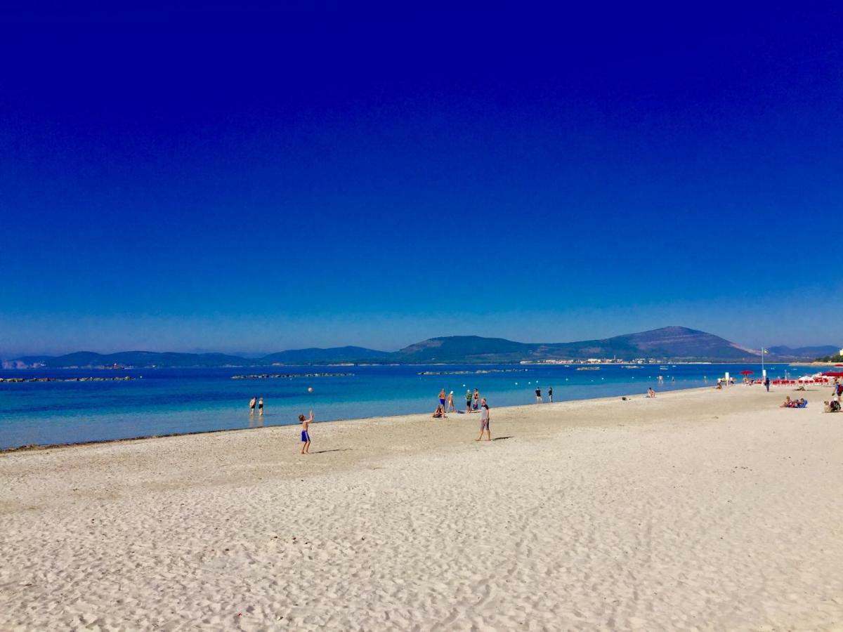Splendido Ultimo Piano Vista Mare Lido Hébergement de vacances *